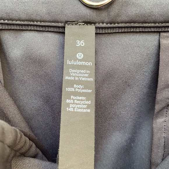 Lululemon Commission Shorts Size 36 Black. - Picture 6 of 6